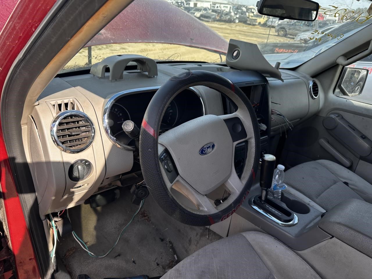 https://f005.backblazeb2.com/file/img-partshotlines-com/Inventory/MA79/Vehicle/76557_10.jpg