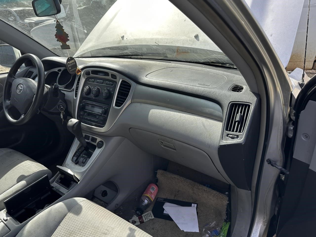 https://f005.backblazeb2.com/file/img-partshotlines-com/Inventory/MA79/Vehicle/76592_12.jpg