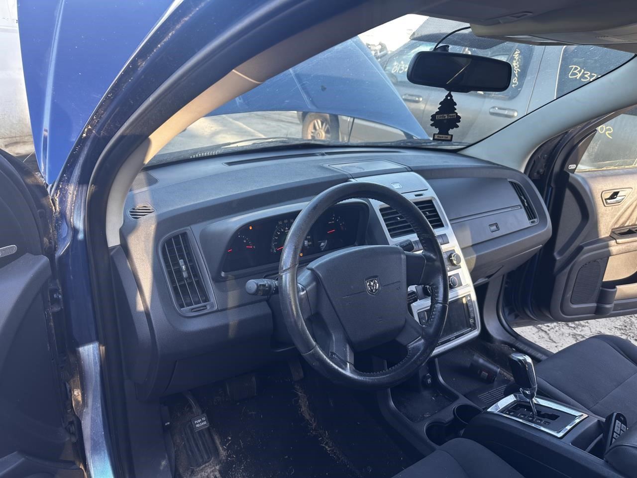 https://f005.backblazeb2.com/file/img-partshotlines-com/Inventory/MA79/Vehicle/76742_10.jpg