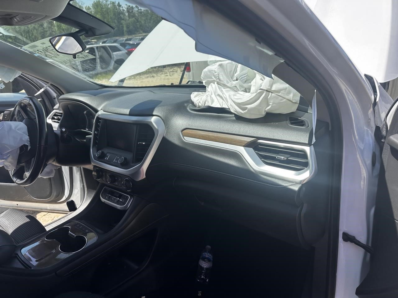https://f005.backblazeb2.com/file/img-partshotlines-com/Inventory/MA79/Vehicle/76978_12.jpg