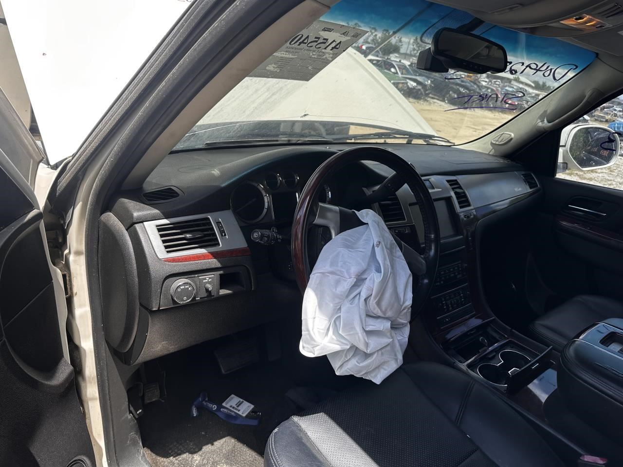https://f005.backblazeb2.com/file/img-partshotlines-com/Inventory/MA79/Vehicle/77180_11.jpg
