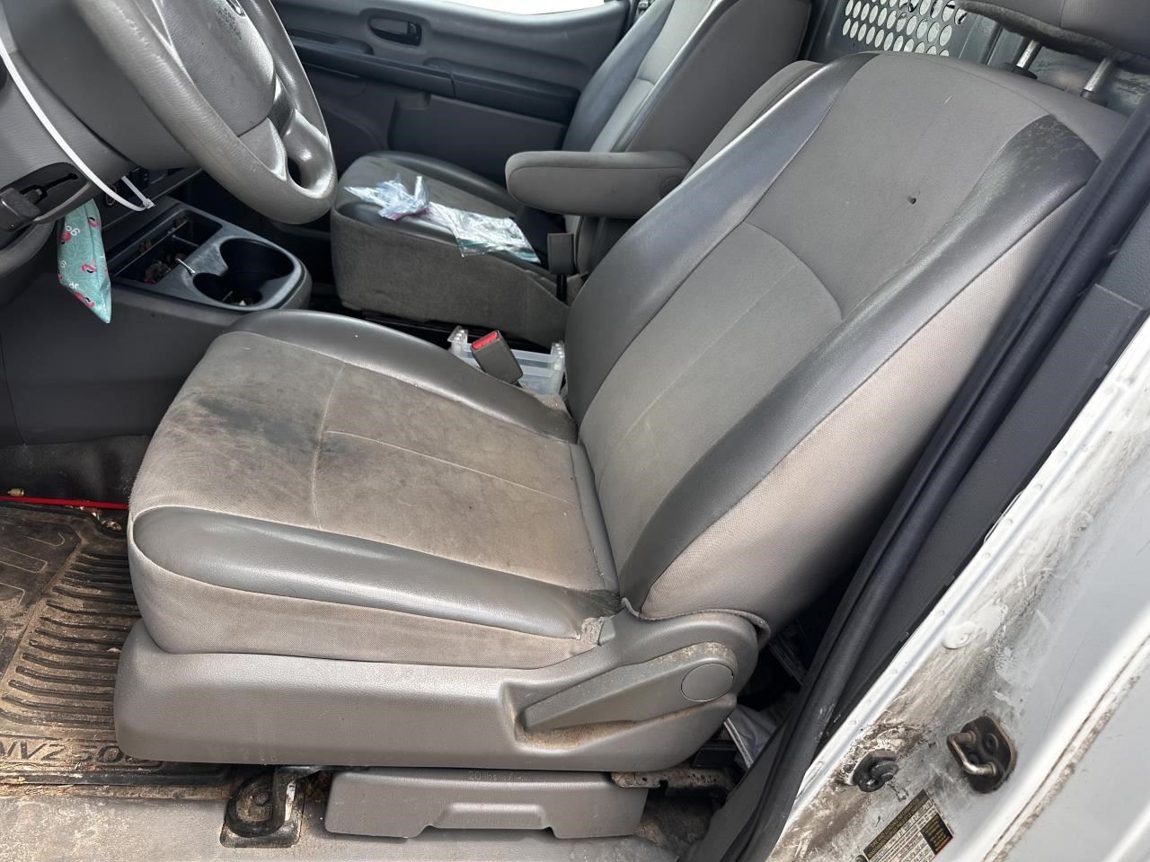 https://f005.backblazeb2.com/file/img-partshotlines-com/Inventory/MA79/Vehicle/77690_12.jpg