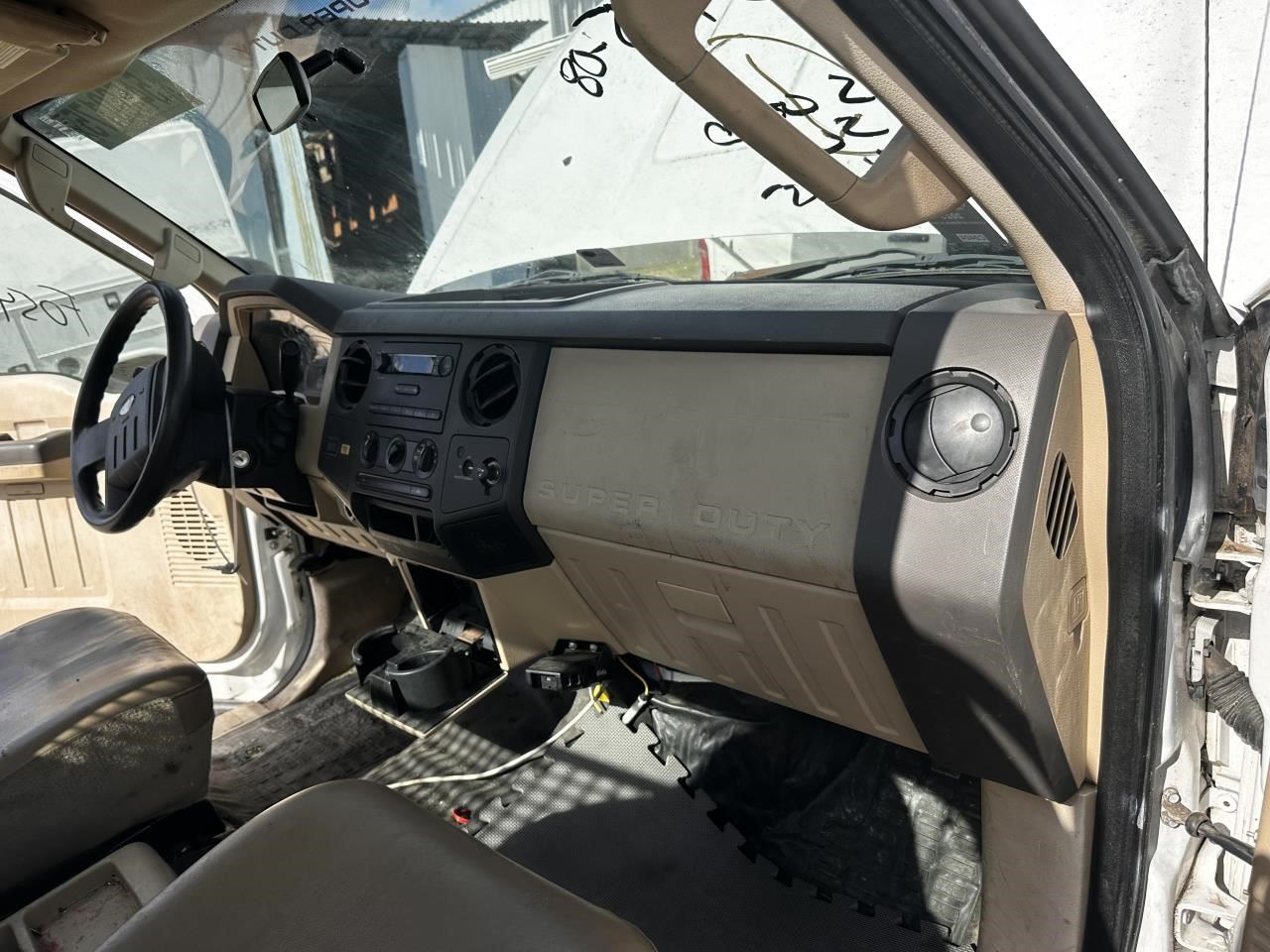 https://f005.backblazeb2.com/file/img-partshotlines-com/Inventory/MA79/Vehicle/77691_12.jpg