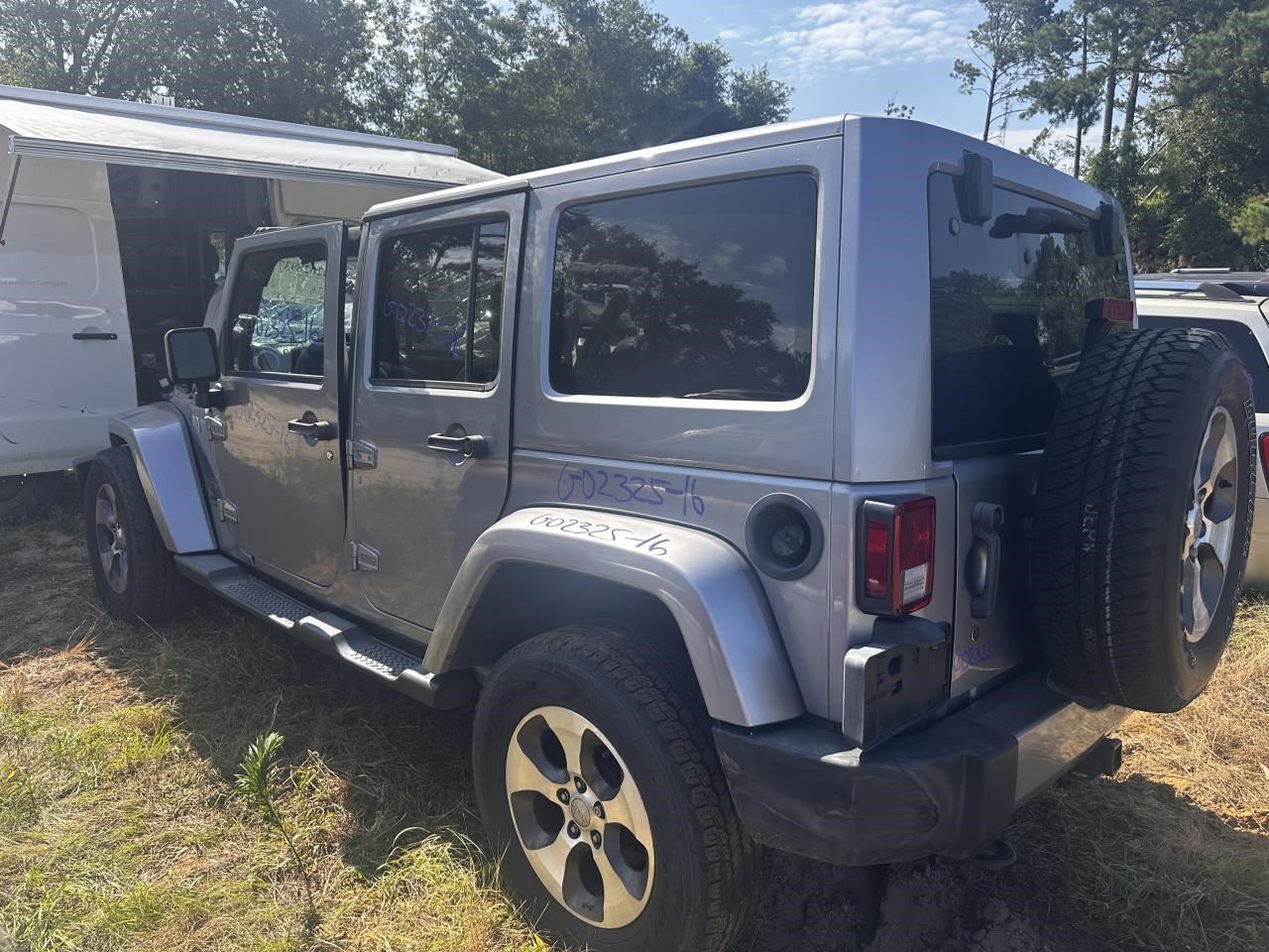 https://f005.backblazeb2.com/file/img-partshotlines-com/Inventory/MA79/Vehicle/77976_06.jpg