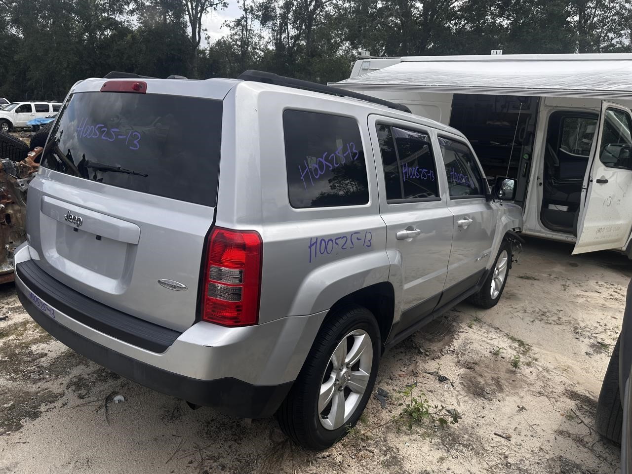 https://f005.backblazeb2.com/file/img-partshotlines-com/Inventory/MA79/Vehicle/78203_04.jpg