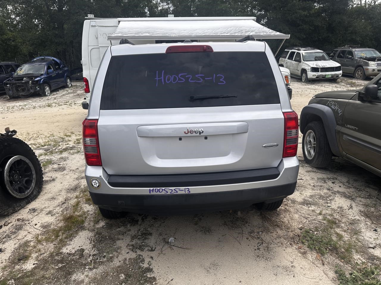 https://f005.backblazeb2.com/file/img-partshotlines-com/Inventory/MA79/Vehicle/78203_05.jpg
