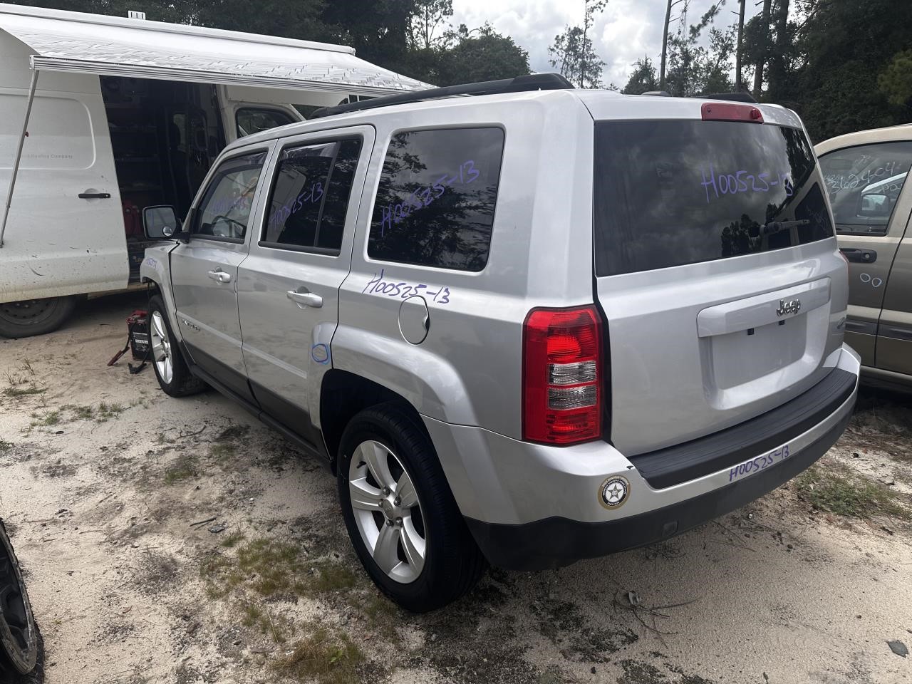 https://f005.backblazeb2.com/file/img-partshotlines-com/Inventory/MA79/Vehicle/78203_06.jpg