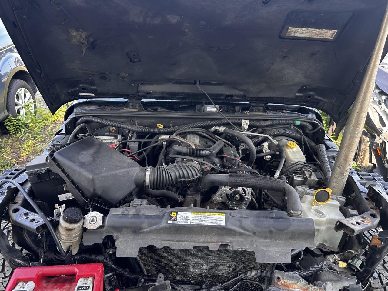 https://f005.backblazeb2.com/file/img-partshotlines-com/Inventory/MA79/Vehicle/78266_08.jpg