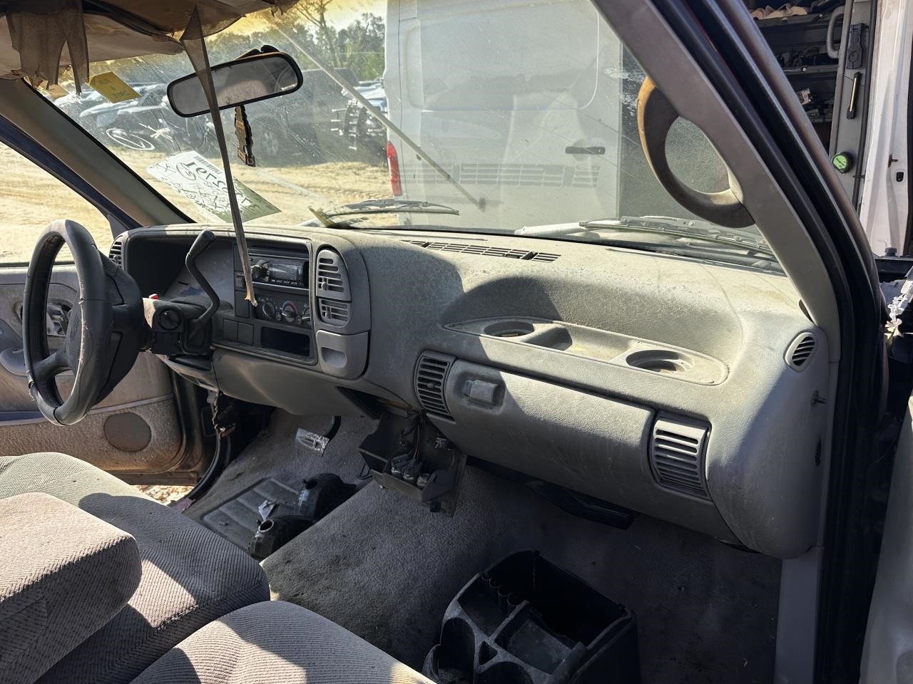 https://f005.backblazeb2.com/file/img-partshotlines-com/Inventory/MA79/Vehicle/78363_12.jpg