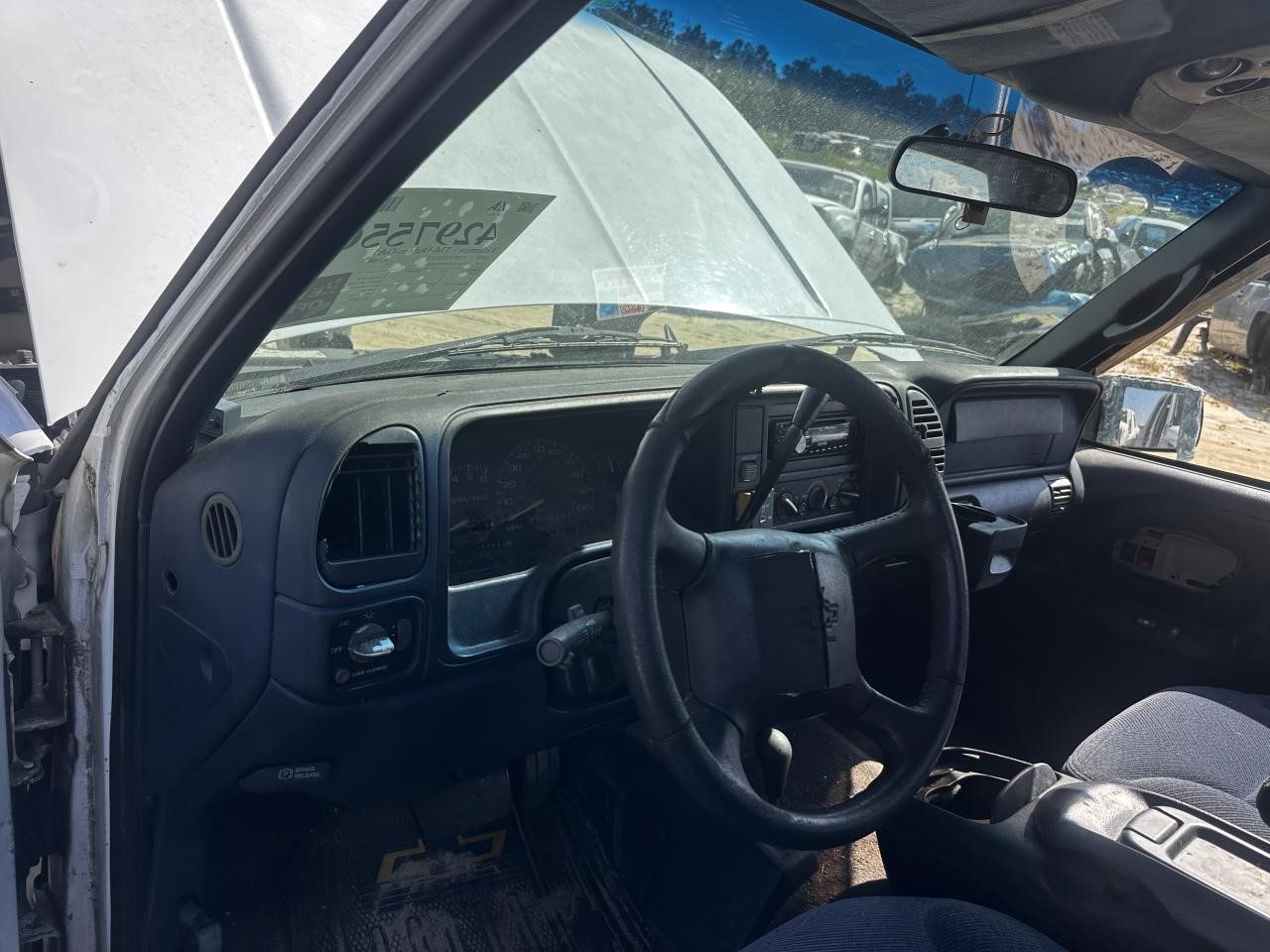 https://f005.backblazeb2.com/file/img-partshotlines-com/Inventory/MA79/Vehicle/78452_10.jpg