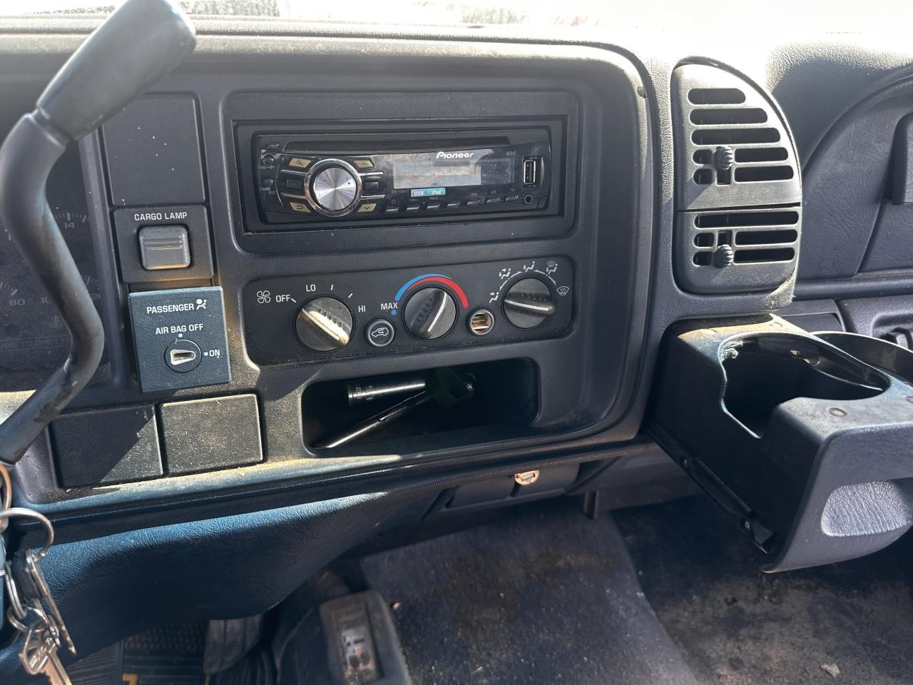 https://f005.backblazeb2.com/file/img-partshotlines-com/Inventory/MA79/Vehicle/78452_11.jpg