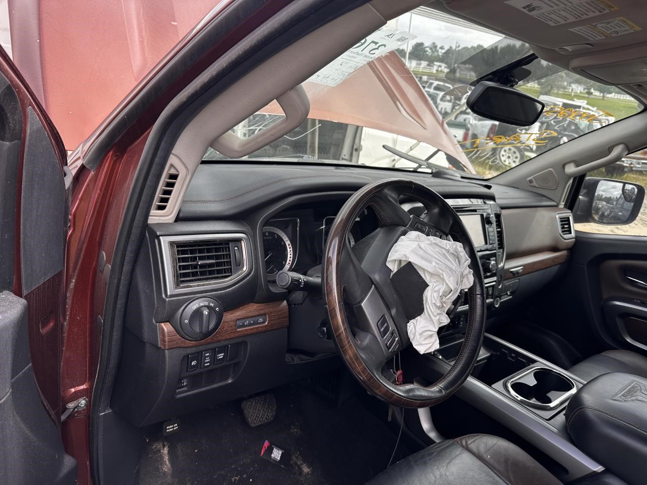 https://f005.backblazeb2.com/file/img-partshotlines-com/Inventory/MA79/Vehicle/78523_12.jpg