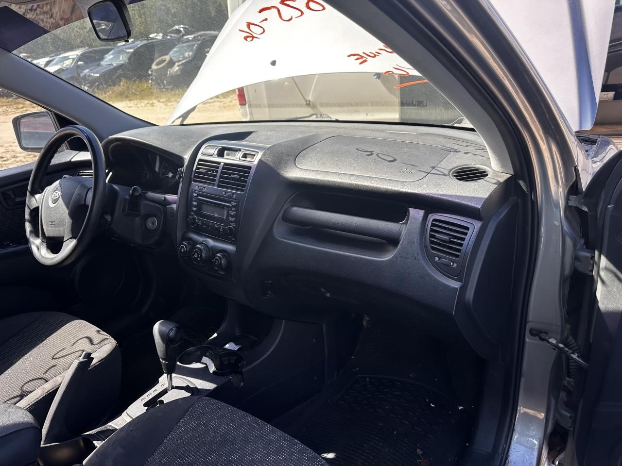 https://f005.backblazeb2.com/file/img-partshotlines-com/Inventory/MA79/Vehicle/78949_12.jpg