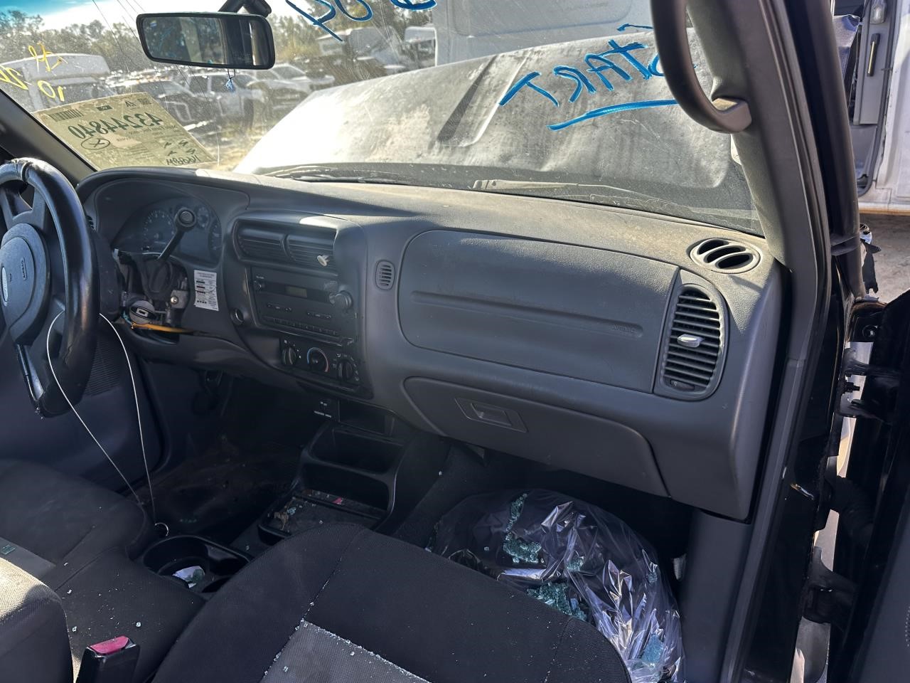 https://f005.backblazeb2.com/file/img-partshotlines-com/Inventory/MA79/Vehicle/78957_12.jpg