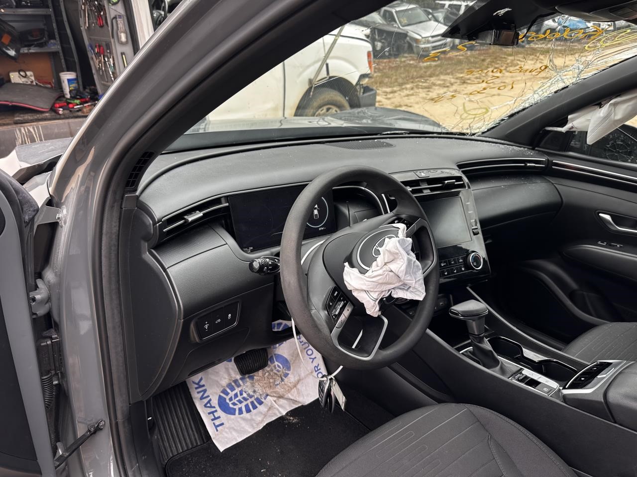 https://f005.backblazeb2.com/file/img-partshotlines-com/Inventory/MA79/Vehicle/79056_11.jpg
