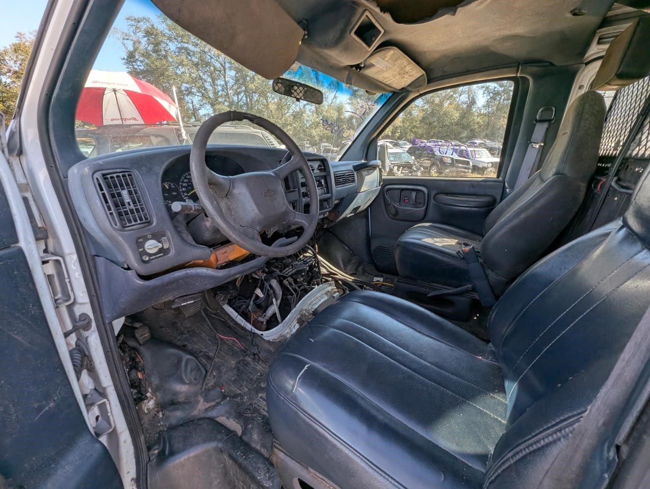 https://f005.backblazeb2.com/file/img-partshotlines-com/Inventory/MA79/Vehicle/79110_05.jpg