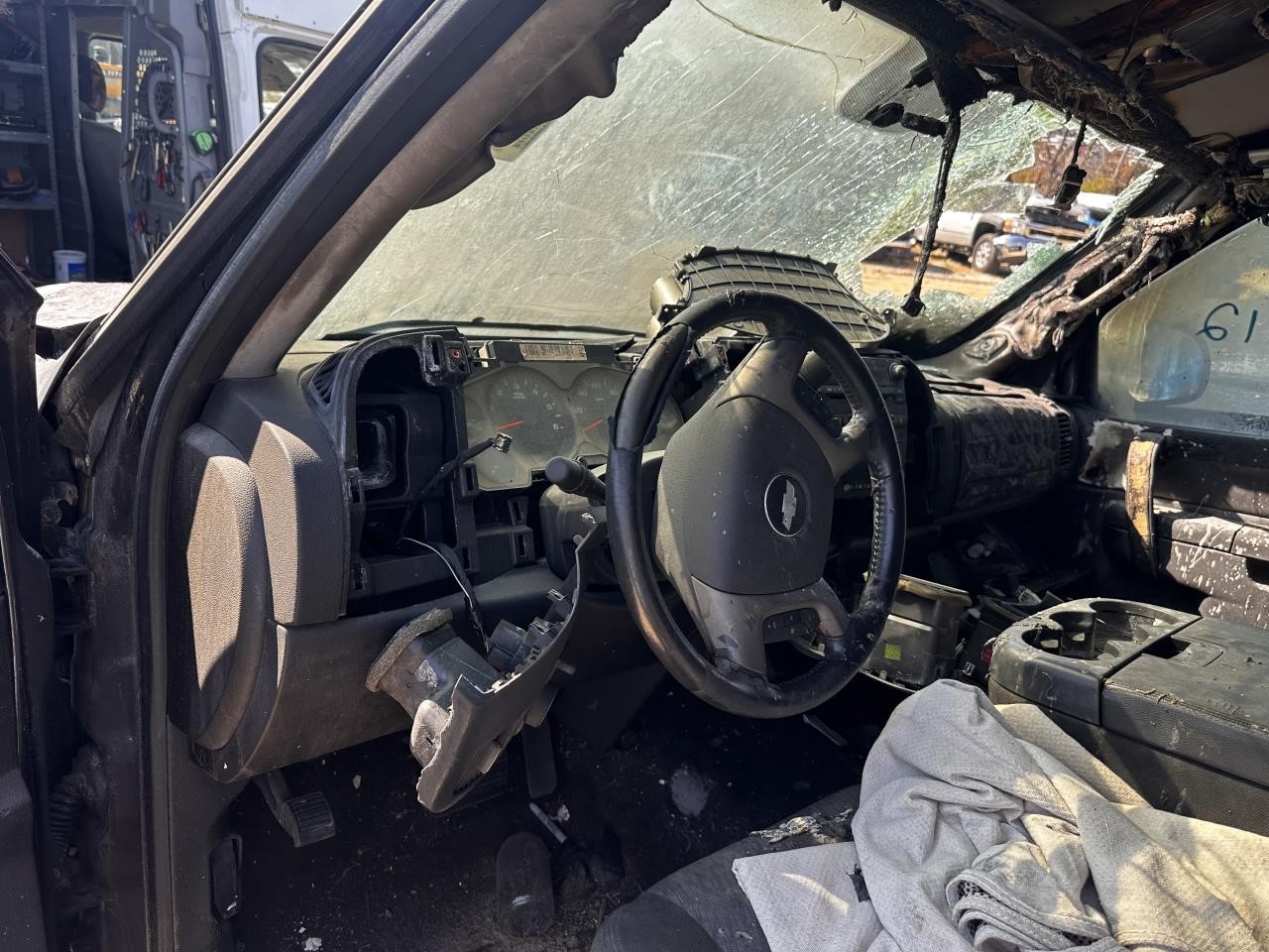 https://f005.backblazeb2.com/file/img-partshotlines-com/Inventory/MA79/Vehicle/79111_08.jpg