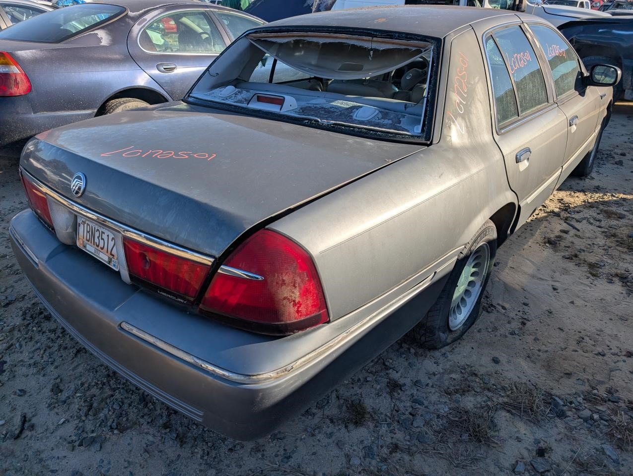 https://f005.backblazeb2.com/file/img-partshotlines-com/Inventory/MA79/Vehicle/79168_12.jpg