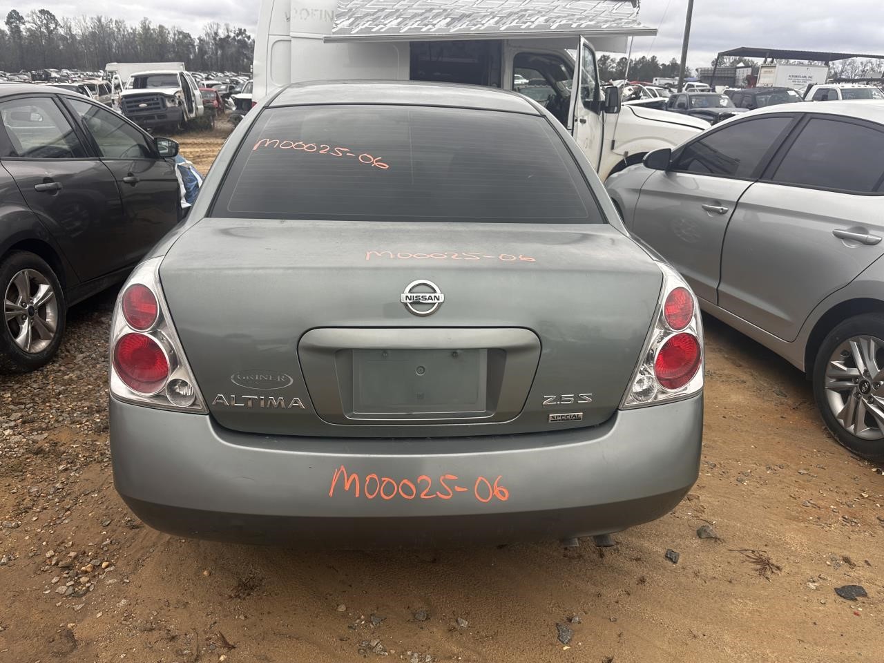 https://f005.backblazeb2.com/file/img-partshotlines-com/Inventory/MA79/Vehicle/79329_05.jpg