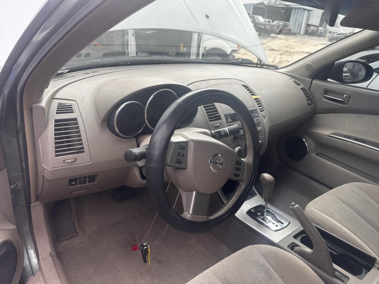 https://f005.backblazeb2.com/file/img-partshotlines-com/Inventory/MA79/Vehicle/79329_10.jpg