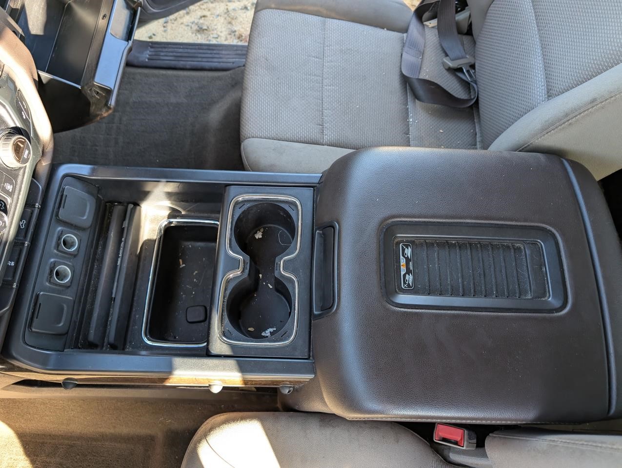 https://f005.backblazeb2.com/file/img-partshotlines-com/Inventory/MA79/Vehicle/79338_06.jpg