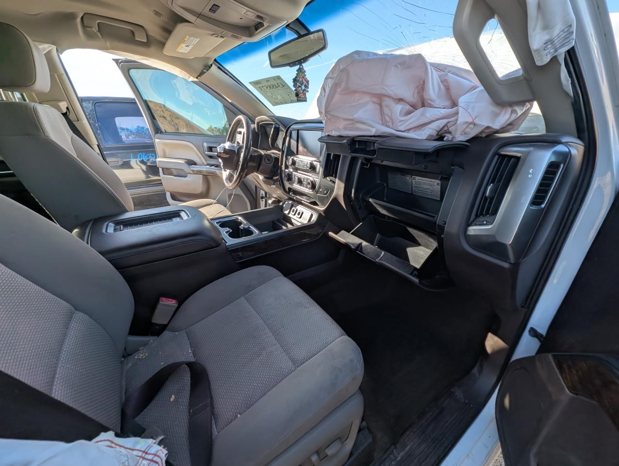 https://f005.backblazeb2.com/file/img-partshotlines-com/Inventory/MA79/Vehicle/79338_11.jpg