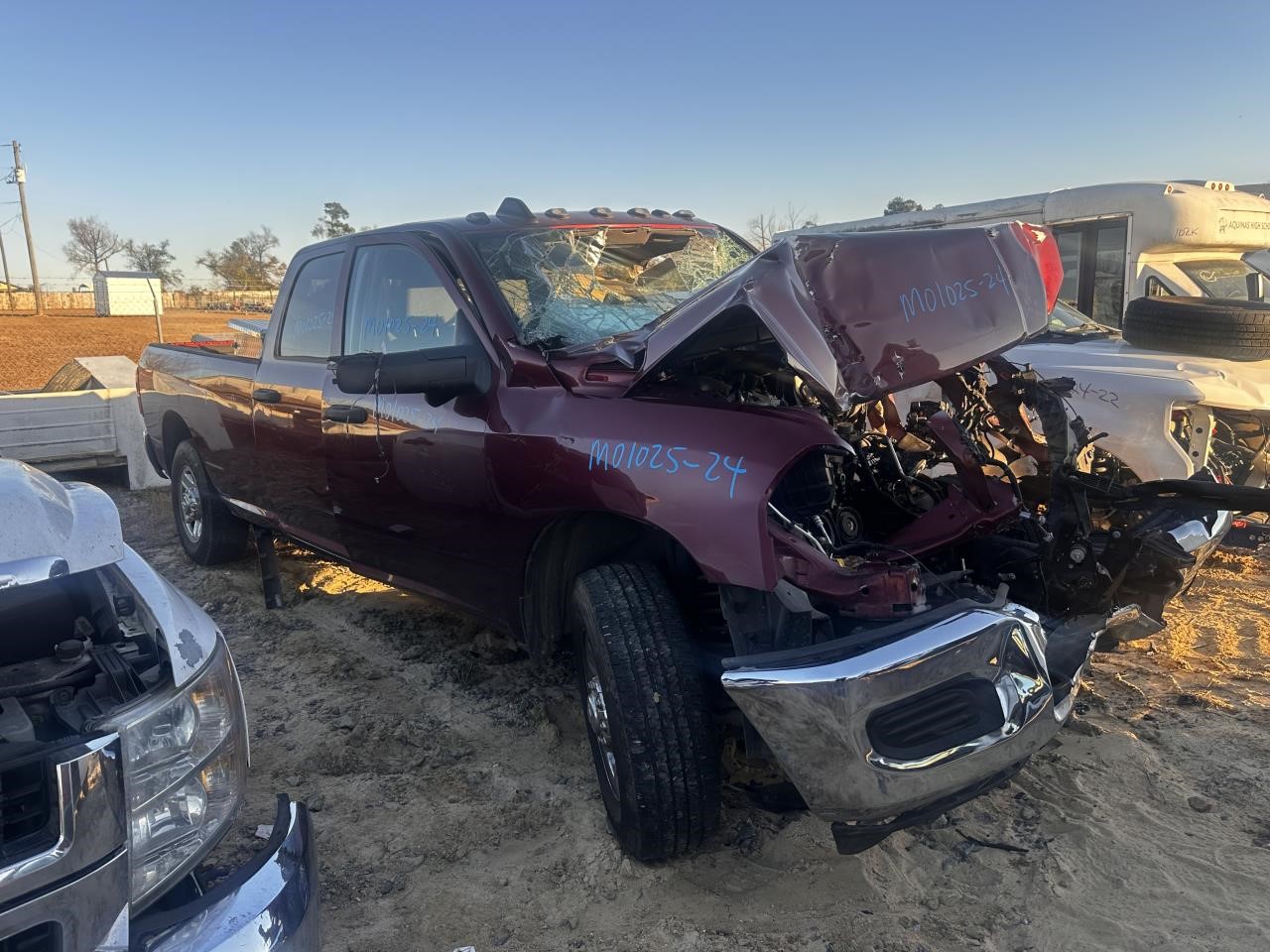 https://f005.backblazeb2.com/file/img-partshotlines-com/Inventory/MA79/Vehicle/79371_03.jpg