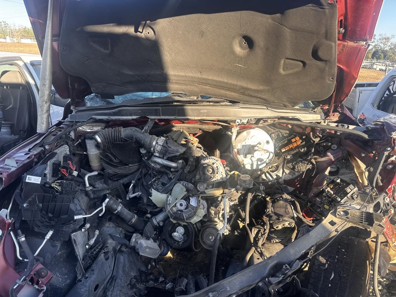 https://f005.backblazeb2.com/file/img-partshotlines-com/Inventory/MA79/Vehicle/79371_08.jpg