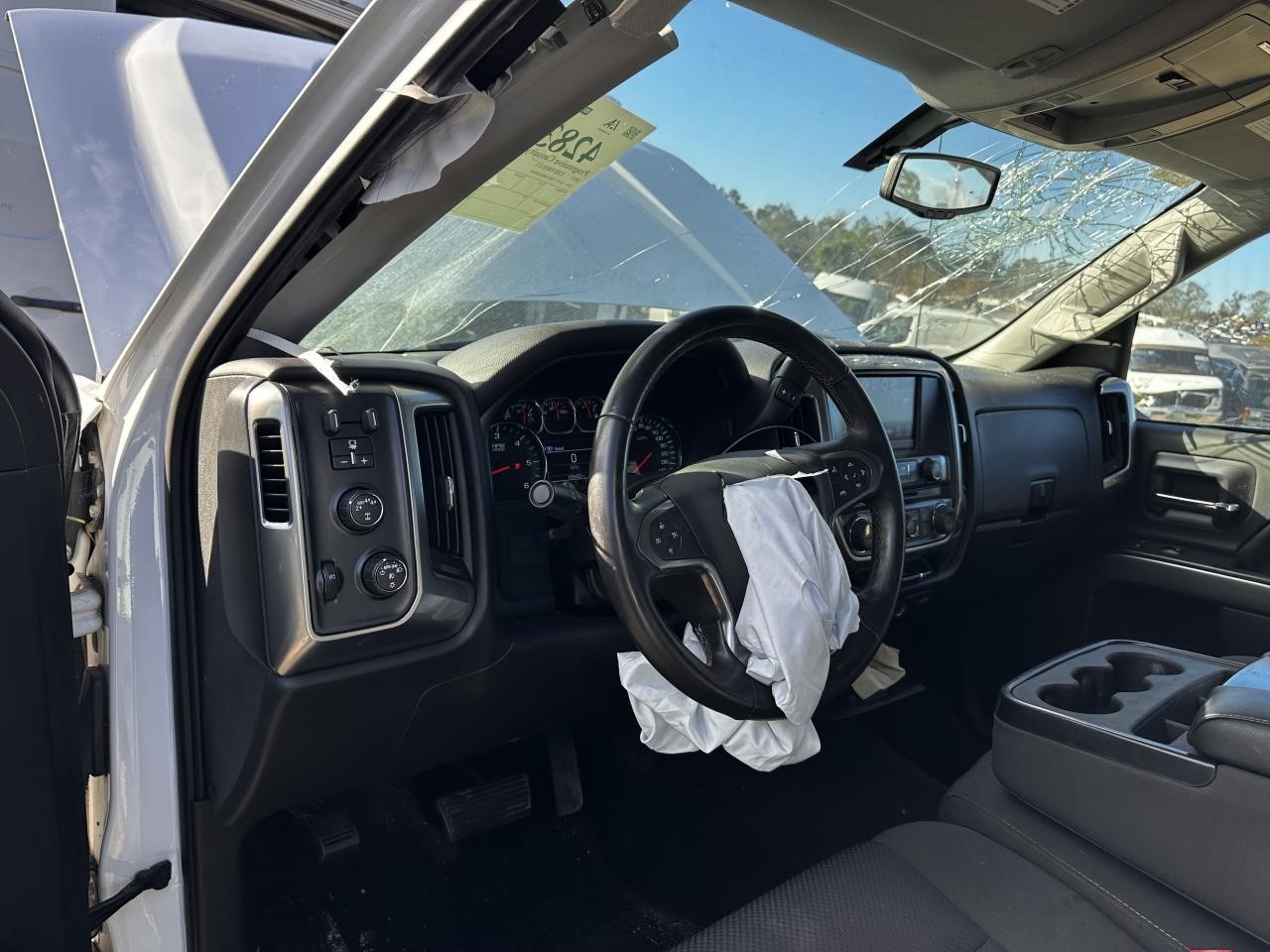 https://f005.backblazeb2.com/file/img-partshotlines-com/Inventory/MA79/Vehicle/79374_10.jpg
