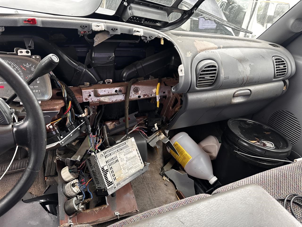 https://f005.backblazeb2.com/file/img-partshotlines-com/Inventory/MA79/Vehicle/79444_11.jpg