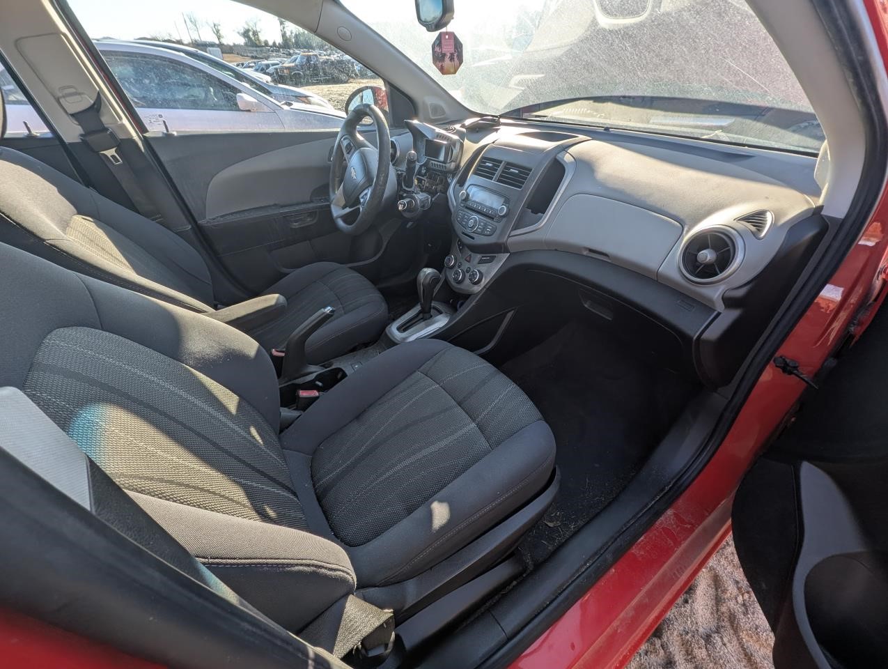 https://f005.backblazeb2.com/file/img-partshotlines-com/Inventory/MA79/Vehicle/79581_09.jpg