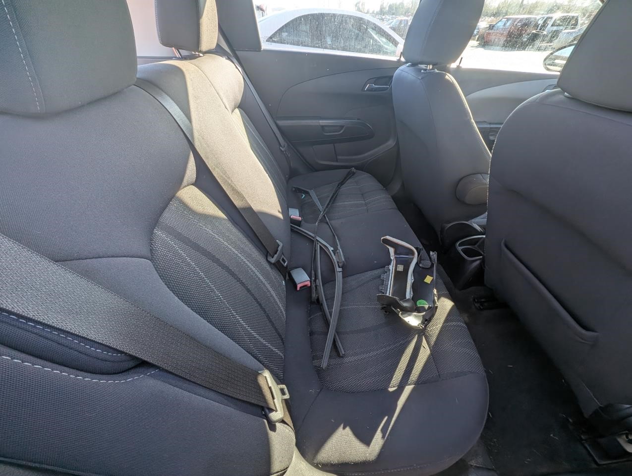 https://f005.backblazeb2.com/file/img-partshotlines-com/Inventory/MA79/Vehicle/79581_11.jpg