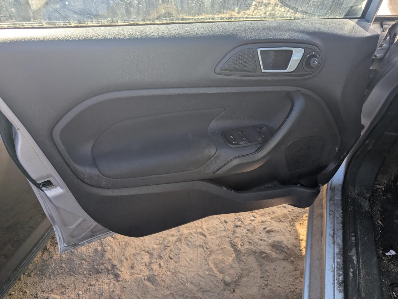 https://f005.backblazeb2.com/file/img-partshotlines-com/Inventory/MA79/Vehicle/79591_12.jpg