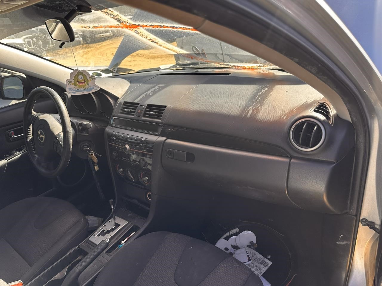https://f005.backblazeb2.com/file/img-partshotlines-com/Inventory/MA79/Vehicle/79763_12.jpg