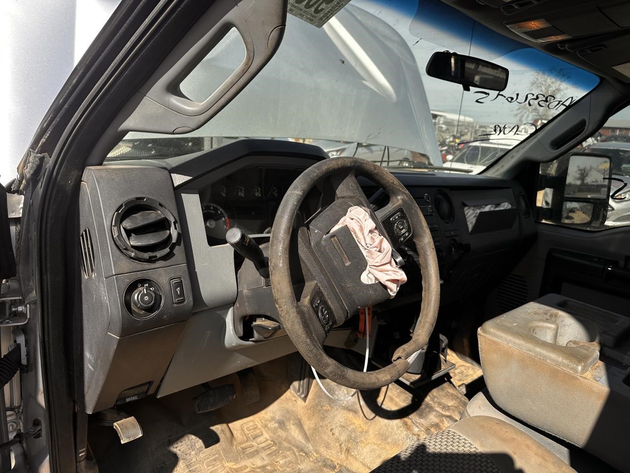https://f005.backblazeb2.com/file/img-partshotlines-com/Inventory/MA79/Vehicle/79832_10.jpg