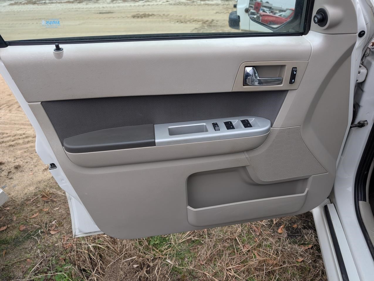https://f005.backblazeb2.com/file/img-partshotlines-com/Inventory/MA79/Vehicle/79907_08.jpg
