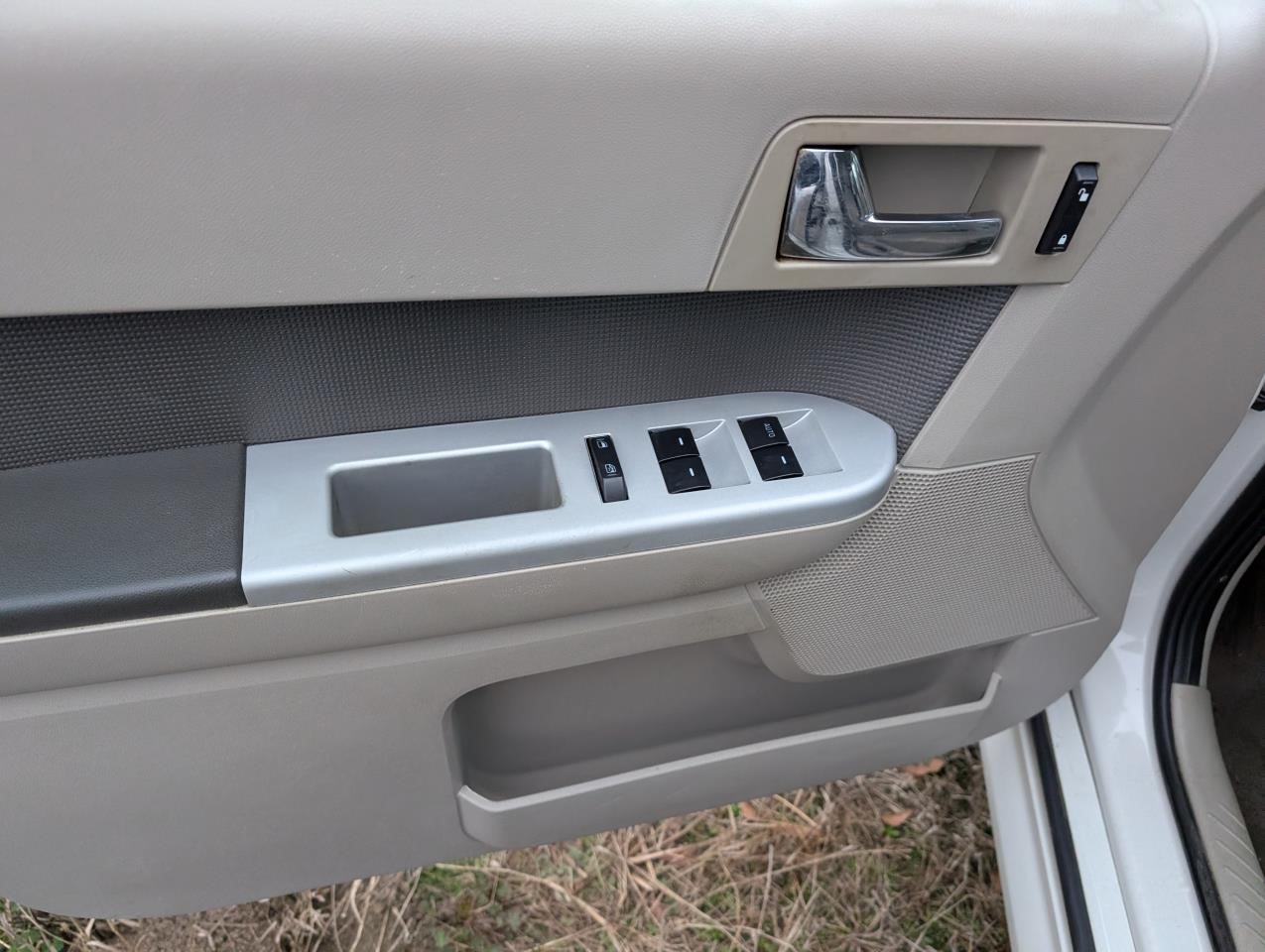 https://f005.backblazeb2.com/file/img-partshotlines-com/Inventory/MA79/Vehicle/79907_09.jpg
