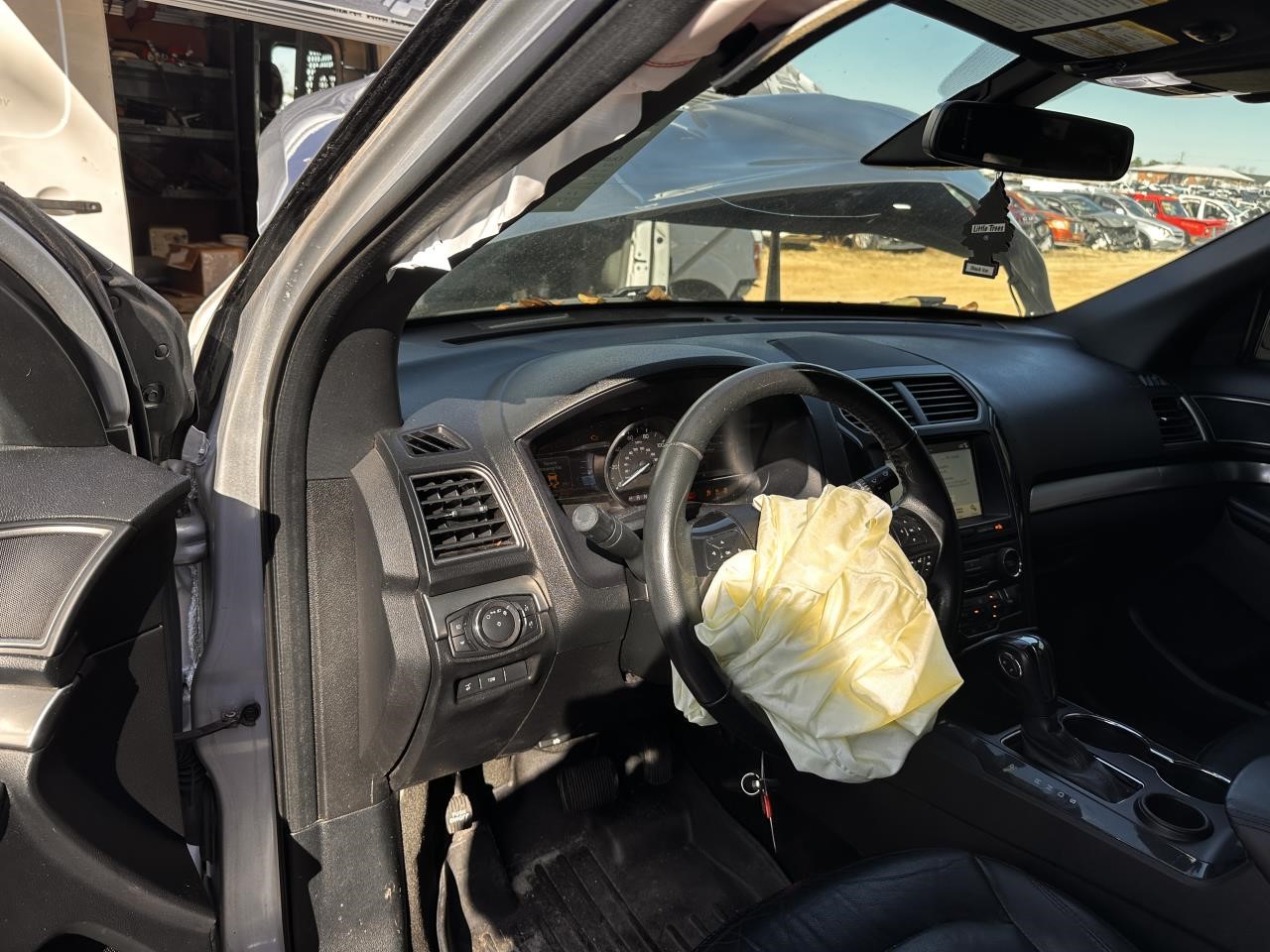 https://f005.backblazeb2.com/file/img-partshotlines-com/Inventory/MA79/Vehicle/79994_10.jpg