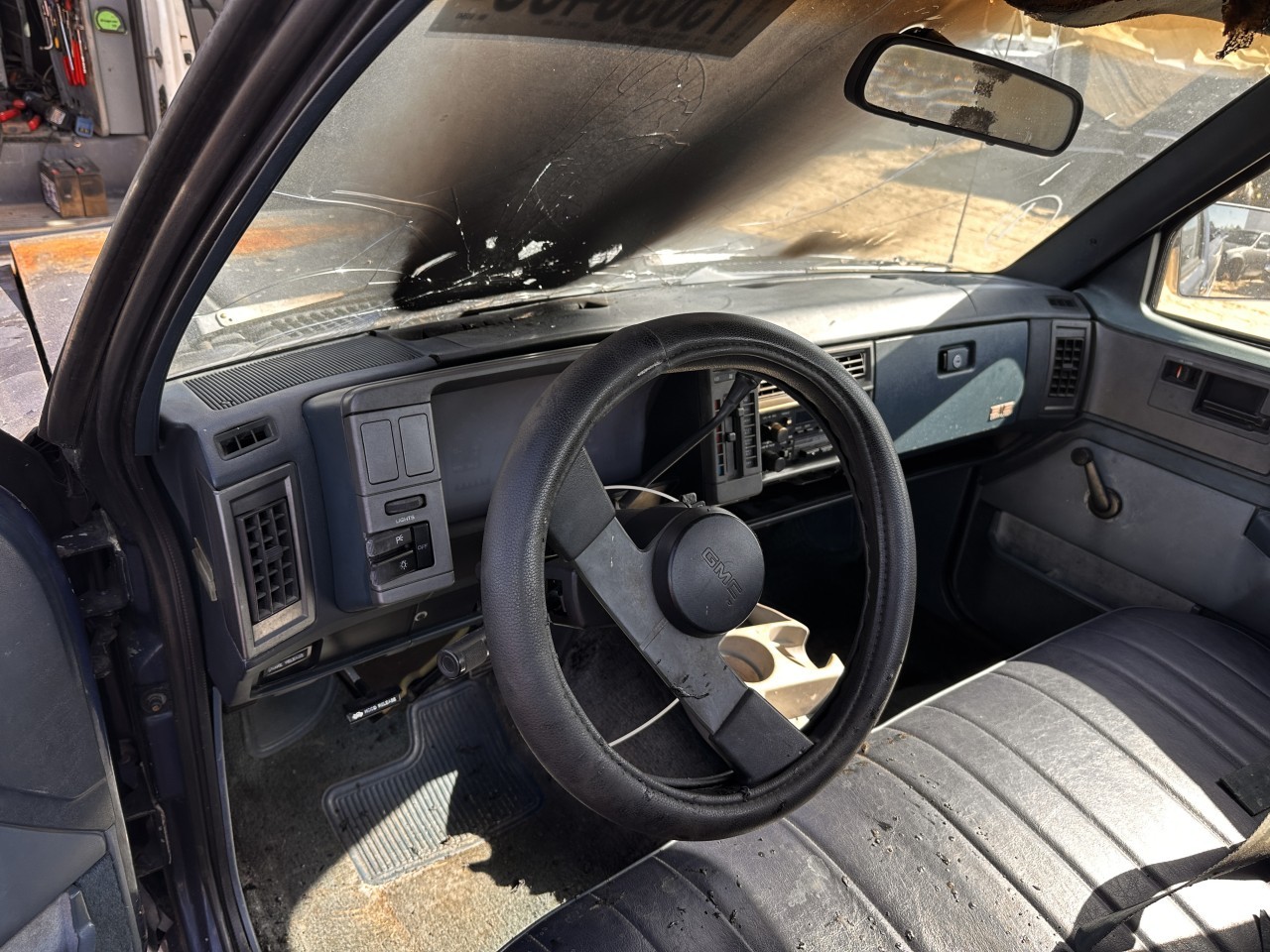 https://f005.backblazeb2.com/file/img-partshotlines-com/Inventory/MA79/Vehicle/80102_10.jpg