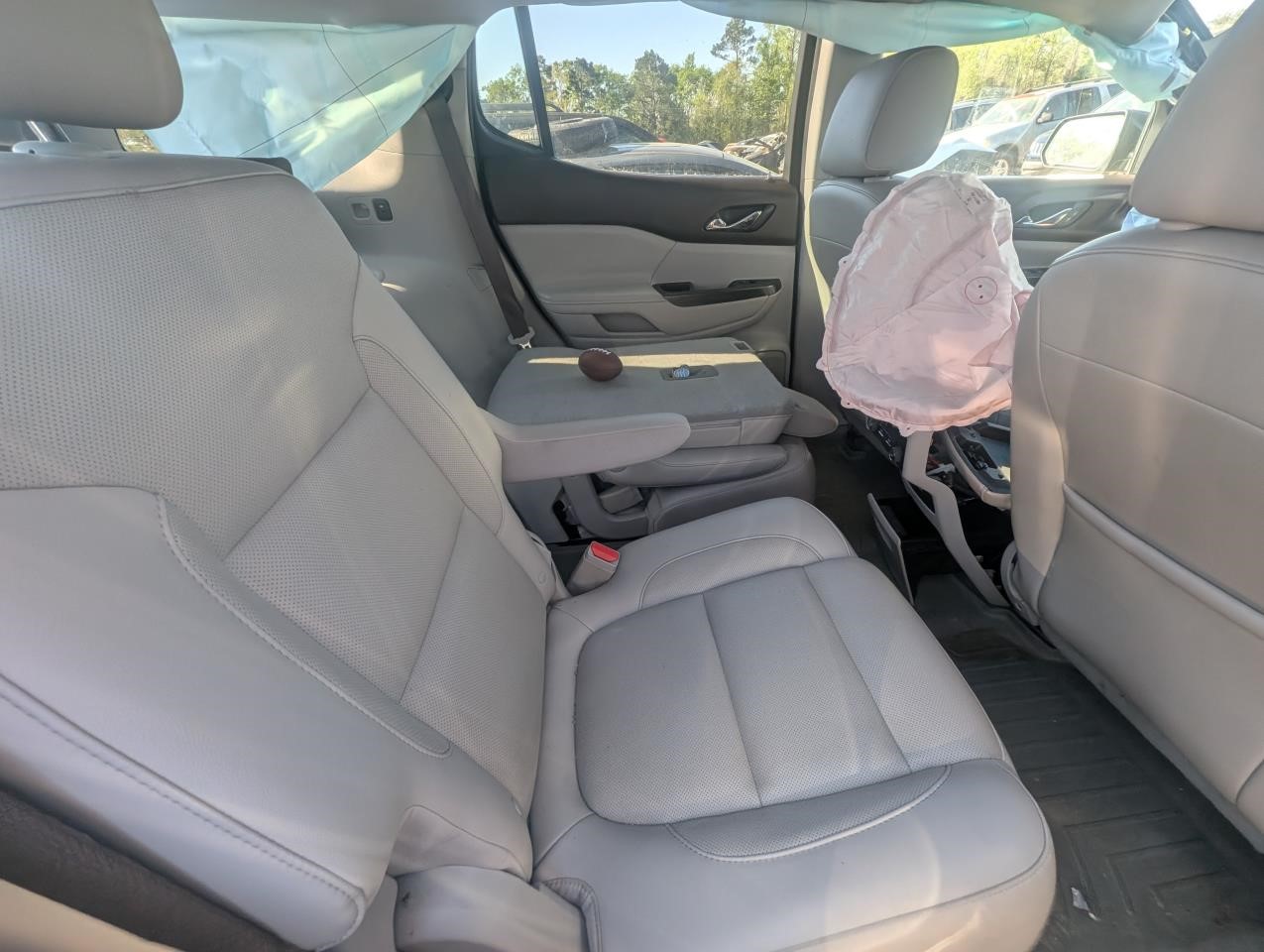 https://f005.backblazeb2.com/file/img-partshotlines-com/Inventory/MA79/Vehicle/80226_09.jpg