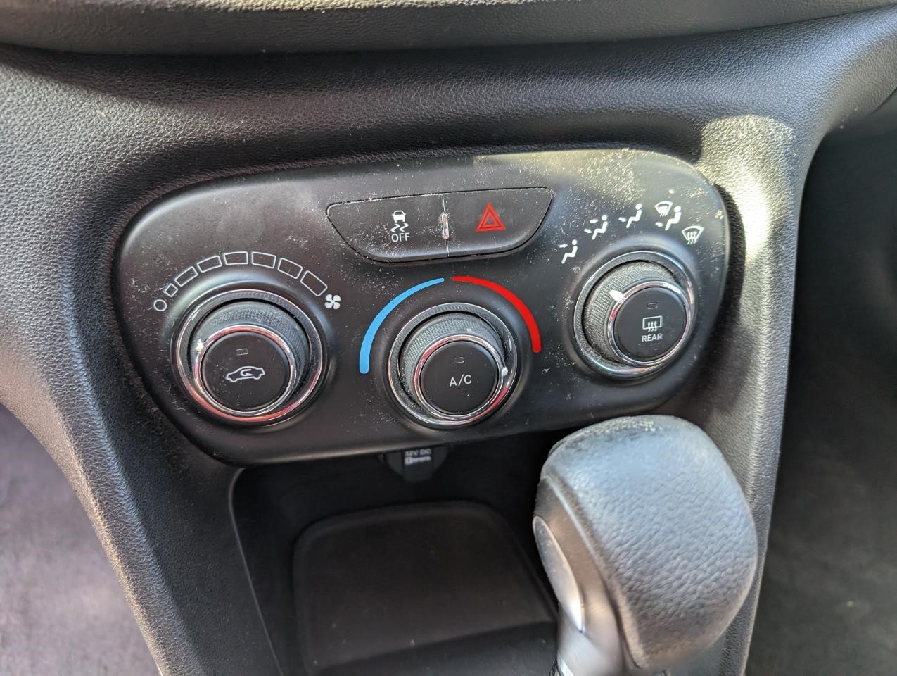 https://f005.backblazeb2.com/file/img-partshotlines-com/Inventory/MA79/Vehicle/80440_04.jpg