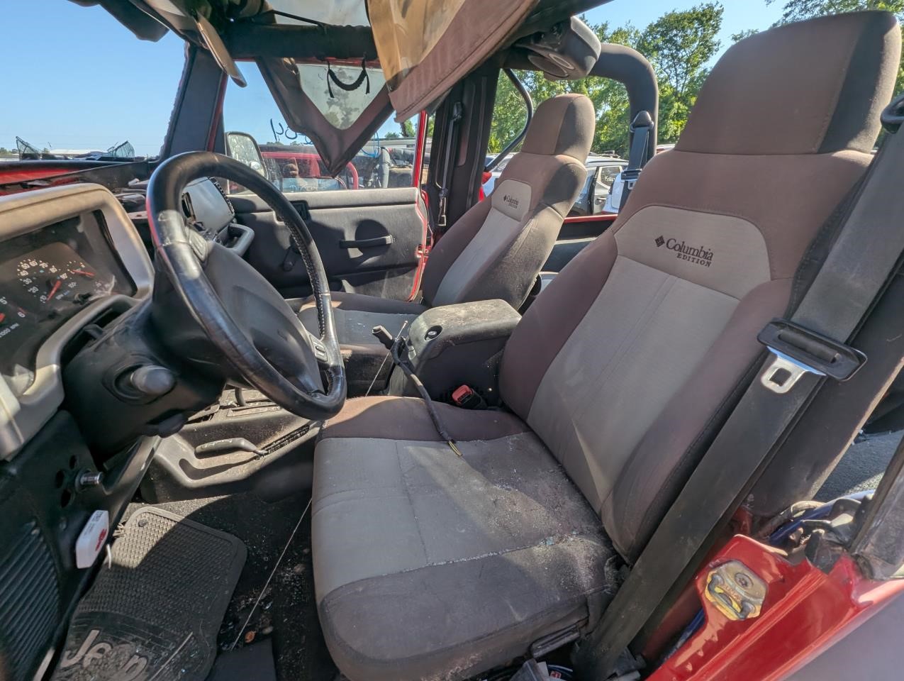 https://f005.backblazeb2.com/file/img-partshotlines-com/Inventory/MA79/Vehicle/80570_07.jpg