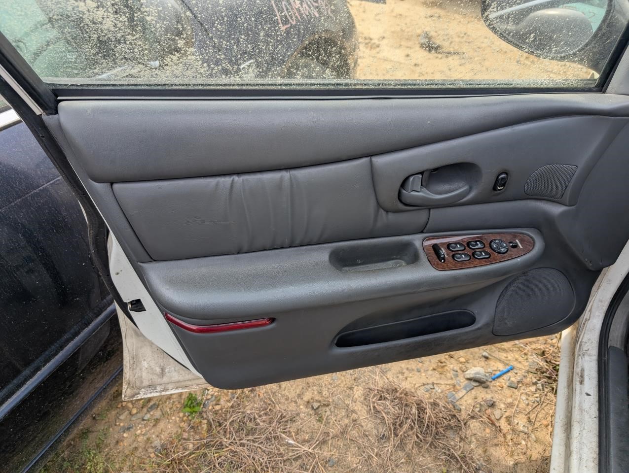 https://f005.backblazeb2.com/file/img-partshotlines-com/Inventory/MA79/Vehicle/80649_07.jpg