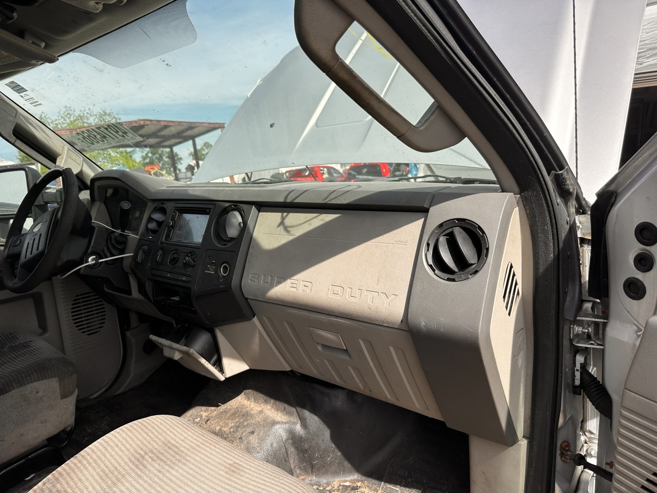 https://f005.backblazeb2.com/file/img-partshotlines-com/Inventory/MA79/Vehicle/80695_12.jpg