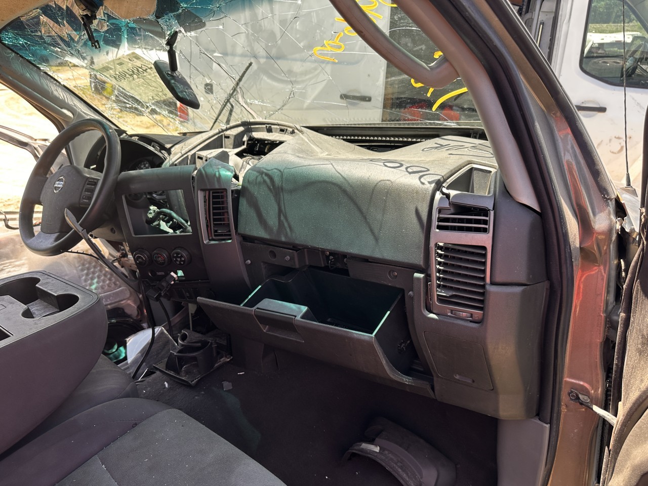 https://f005.backblazeb2.com/file/img-partshotlines-com/Inventory/MA79/Vehicle/80788_11.jpg