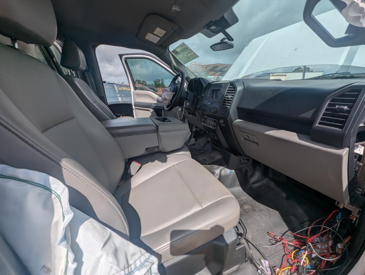 https://f005.backblazeb2.com/file/img-partshotlines-com/Inventory/MA79/Vehicle/81186_08.jpg