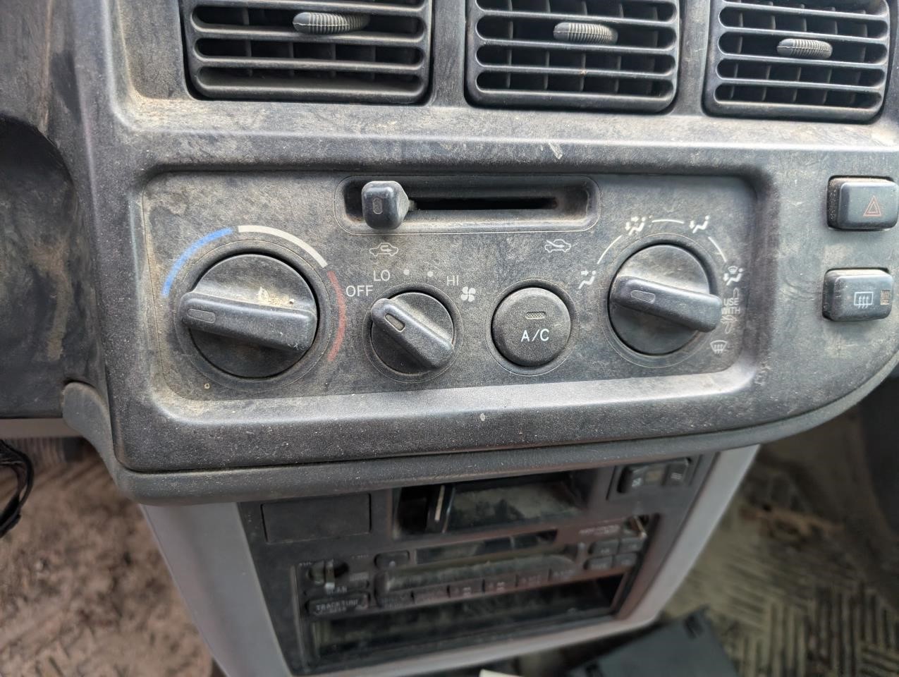 https://f005.backblazeb2.com/file/img-partshotlines-com/Inventory/MA79/Vehicle/81519_03.jpg