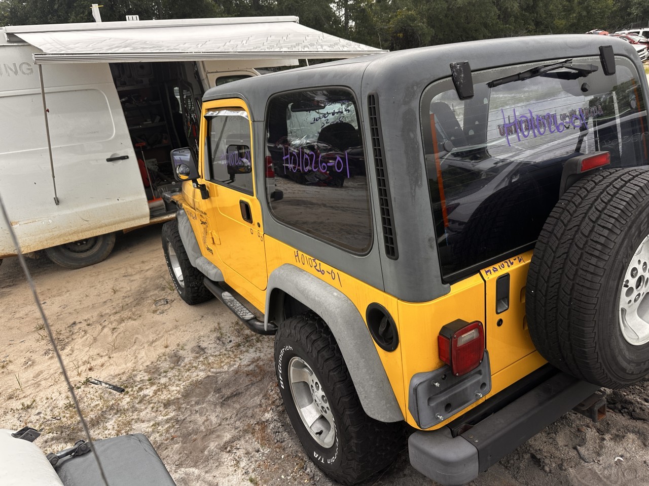 https://f005.backblazeb2.com/file/img-partshotlines-com/Inventory/MA79/Vehicle/81570_06.jpg