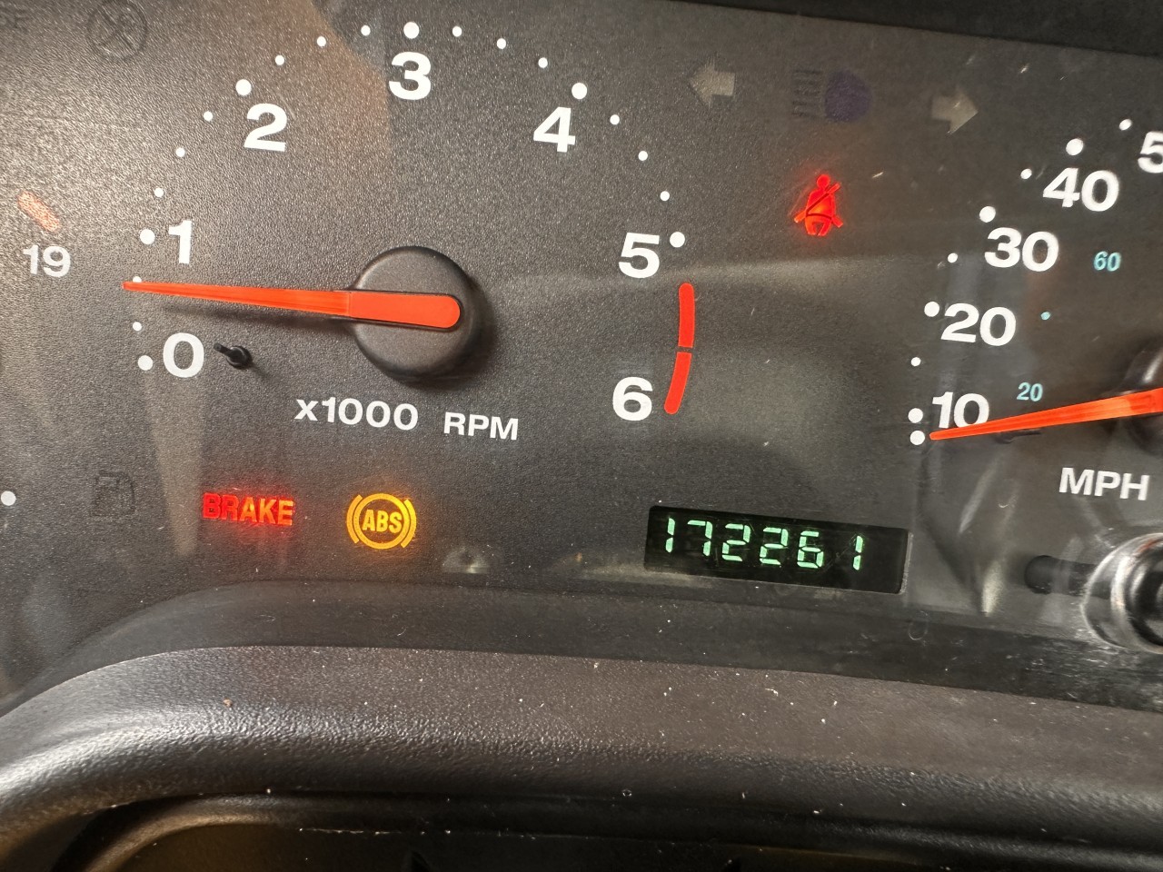 https://f005.backblazeb2.com/file/img-partshotlines-com/Inventory/MA79/Vehicle/81570_08.jpg