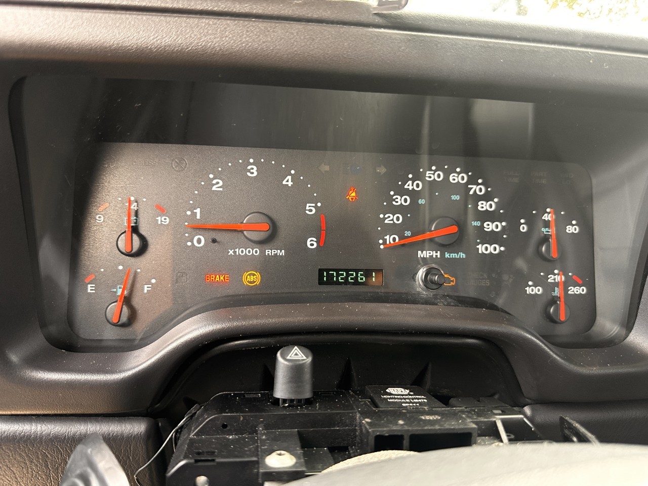 https://f005.backblazeb2.com/file/img-partshotlines-com/Inventory/MA79/Vehicle/81570_09.jpg